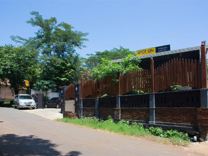 Spot On 2761 Pondok Kartini Jepara Esterno foto